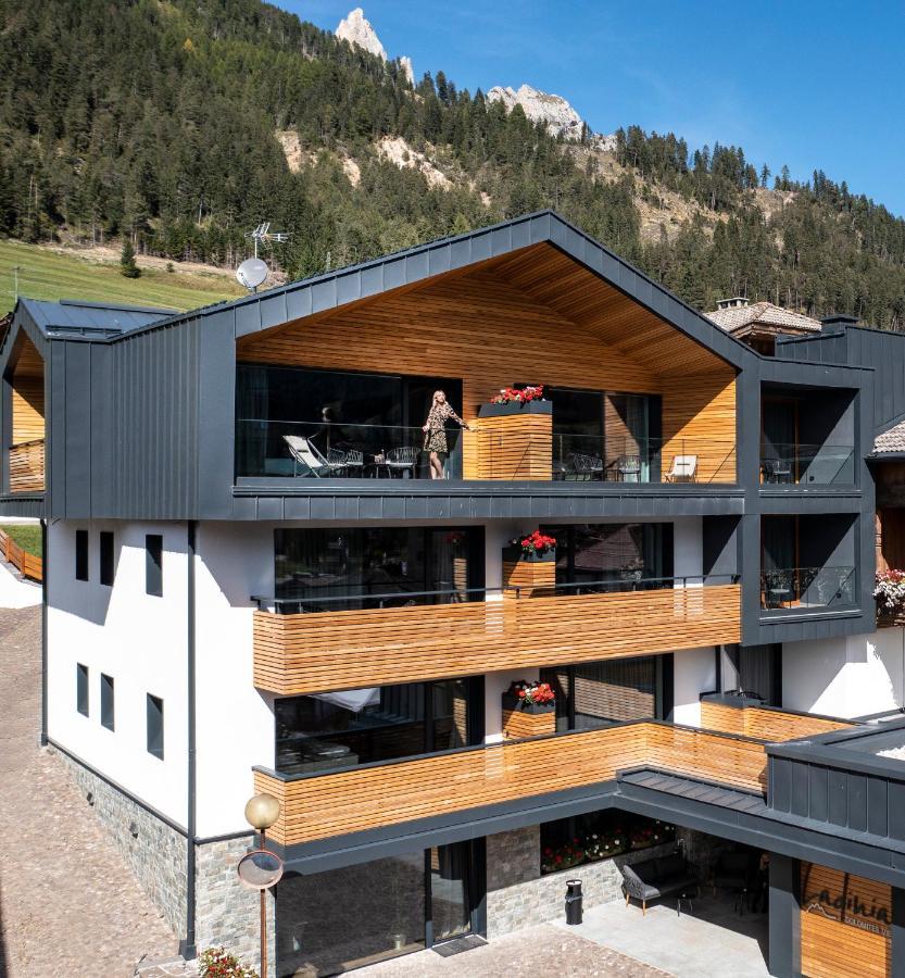 Hotel Ladinia Dolomites View Pozza di Fassa Dış mekan fotoğraf