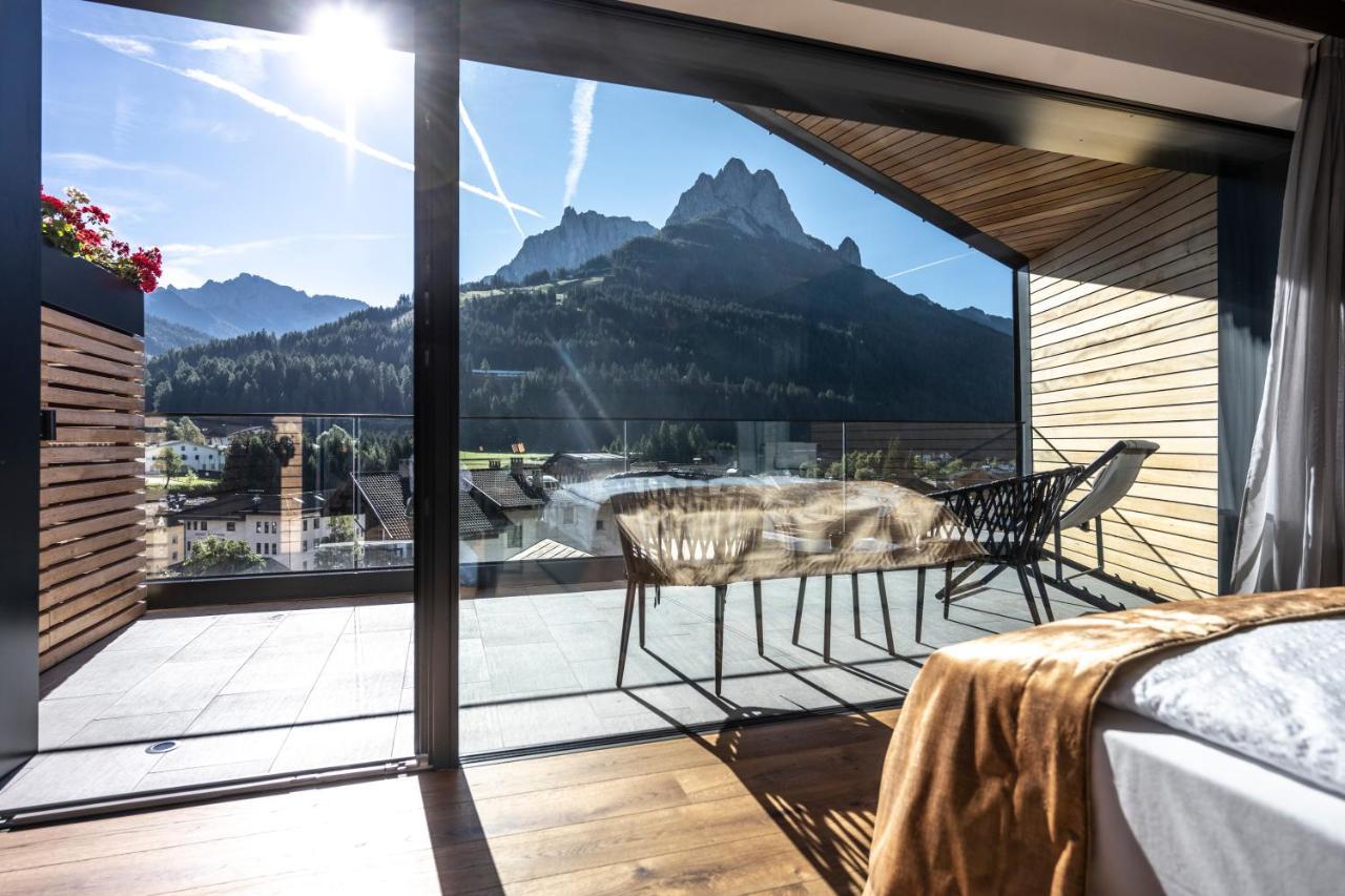 Hotel Ladinia Dolomites View Pozza di Fassa Dış mekan fotoğraf